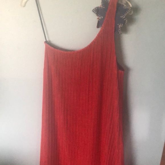 Judith March, one shoulder, red dress - Picture 4 of 5